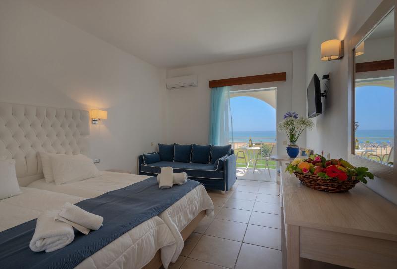 Delfina Tropic Beach Paralia Kourna Kültér fotó
