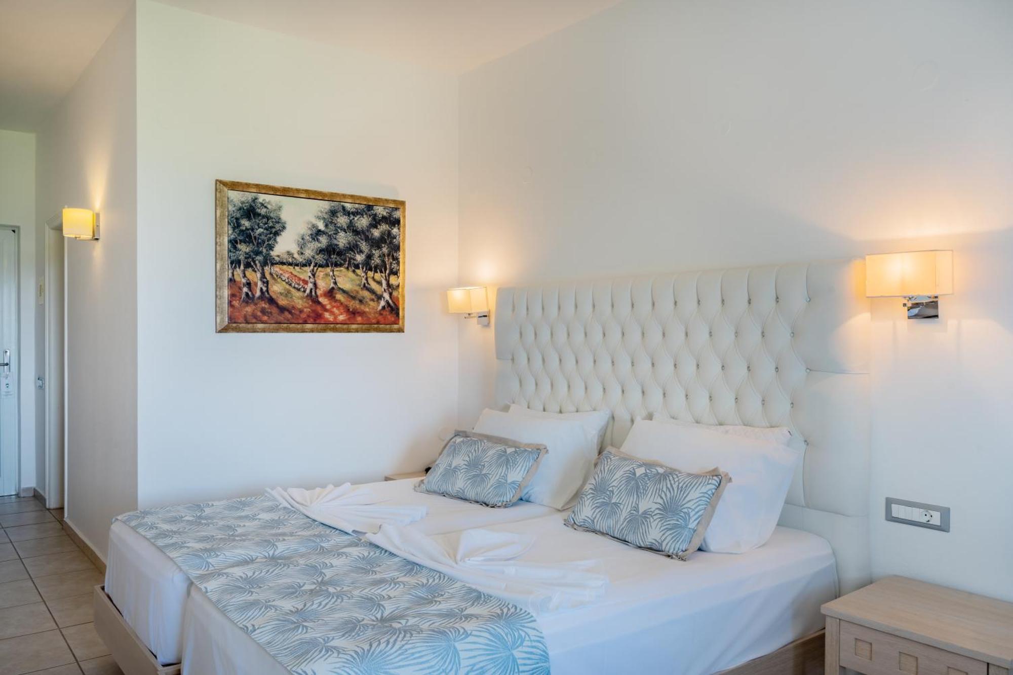 Delfina Tropic Beach Paralia Kourna Kültér fotó