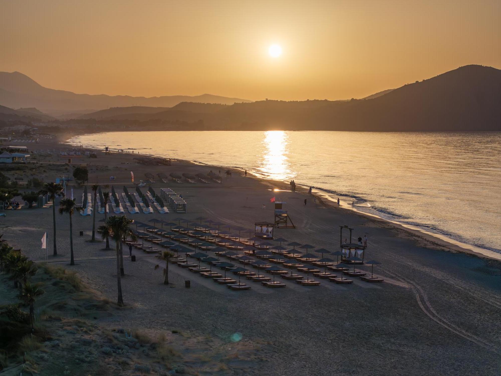 Delfina Tropic Beach Paralia Kourna Kültér fotó
